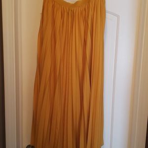 Lane Bryant Gold Maxi pleated skirt
